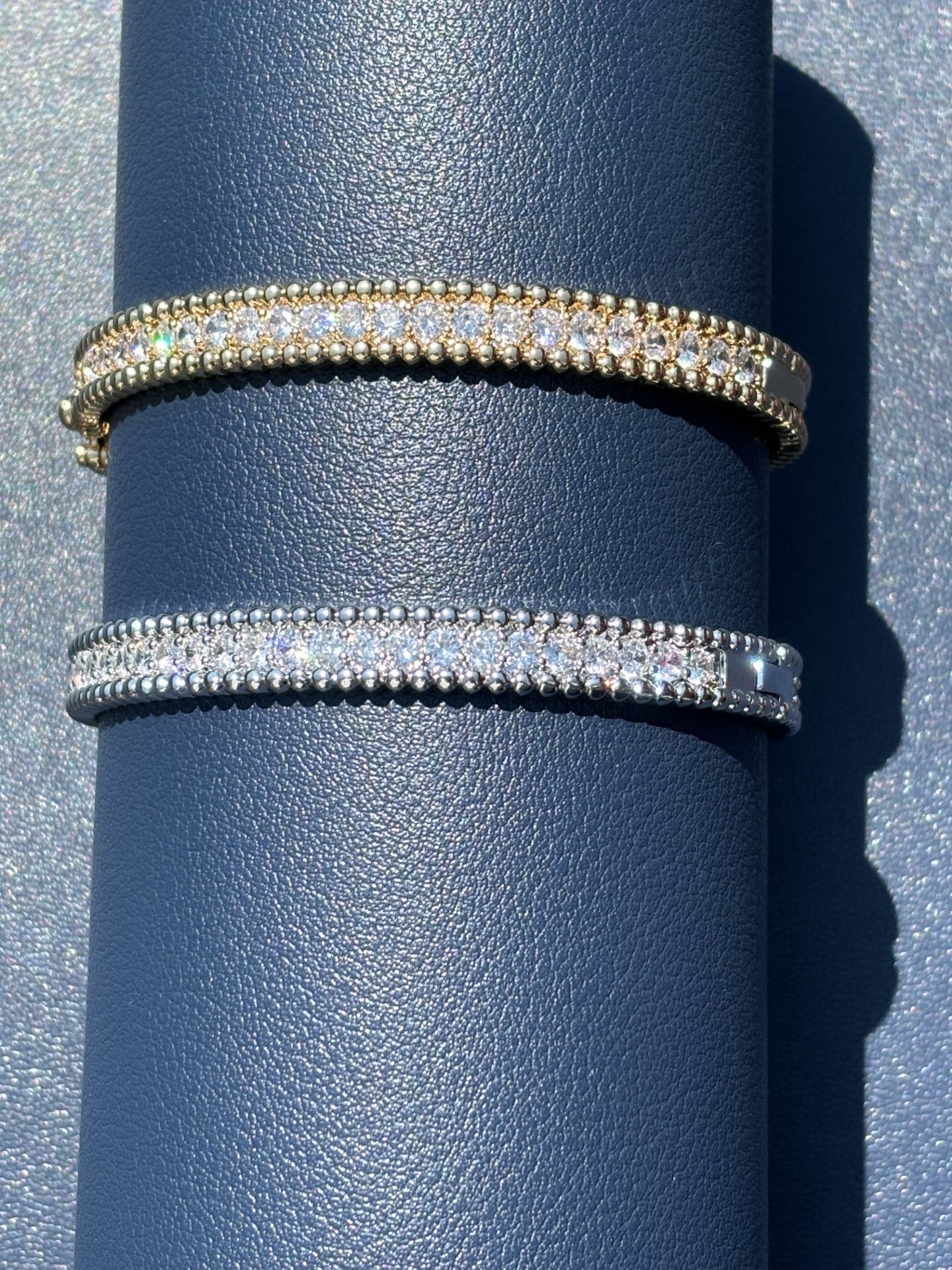 Zircon Clasp Bracelet