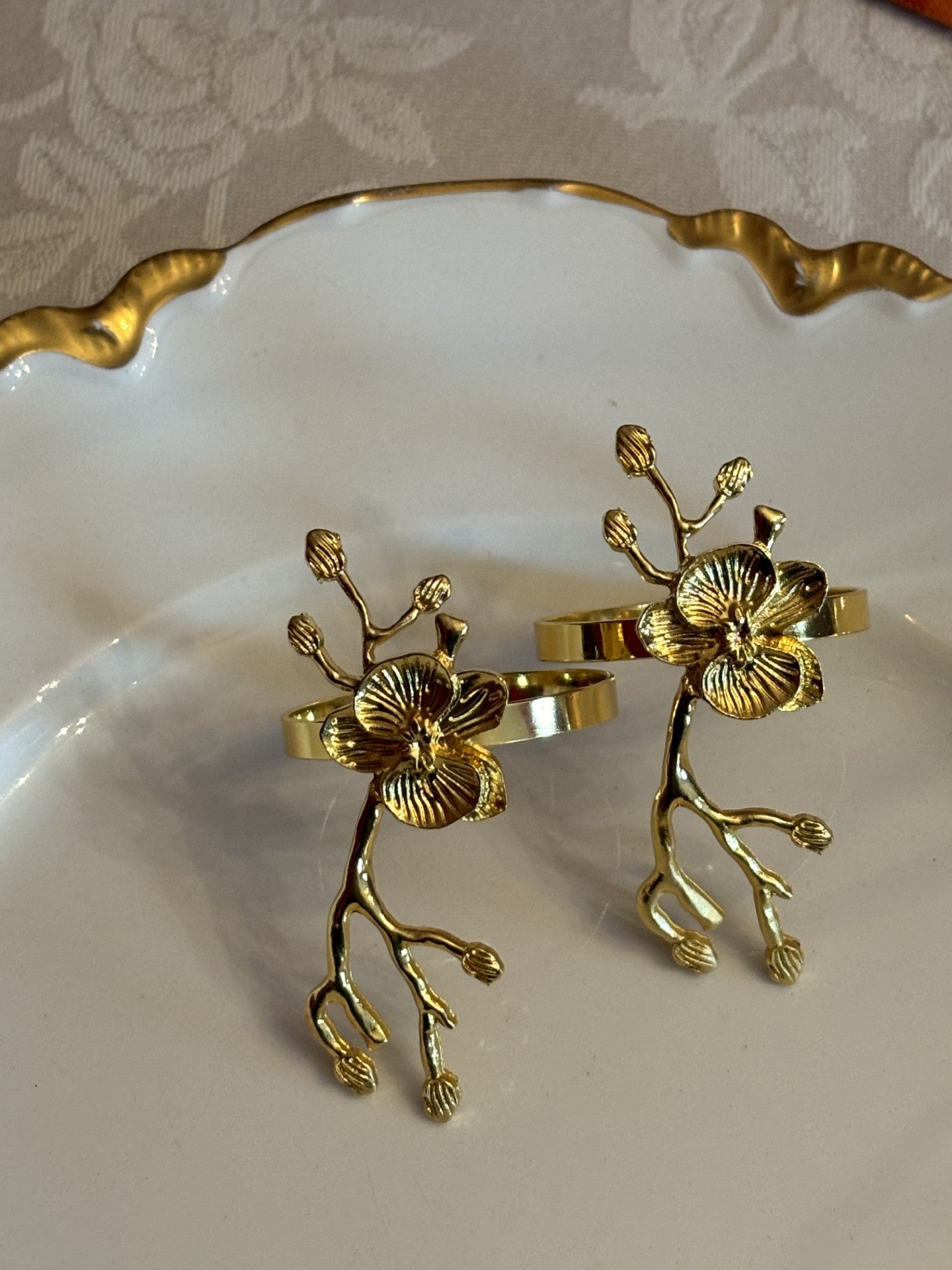 Magnolia Flower Napkin Rings Set of 4