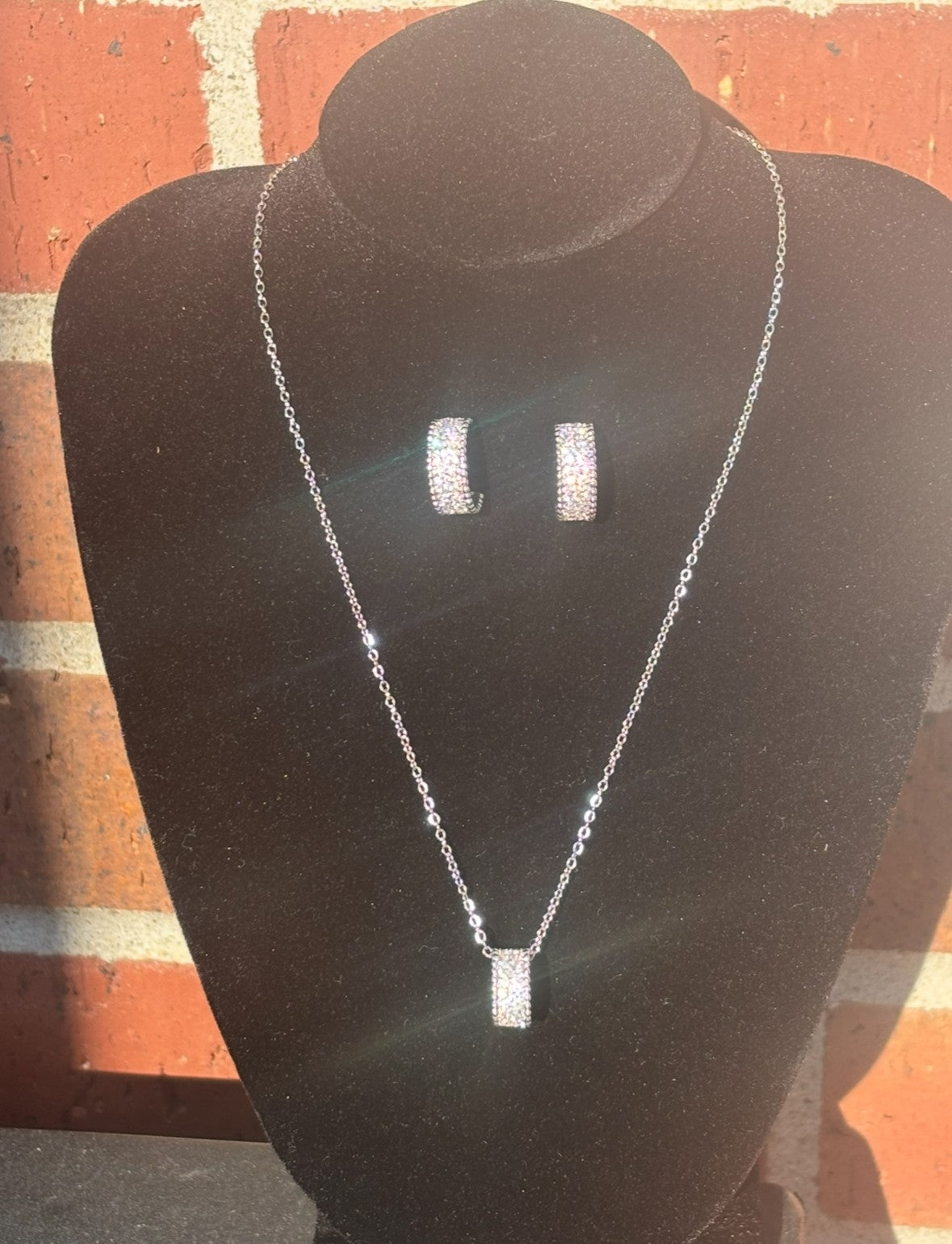 Rolled Design Necklace & Earrings Set