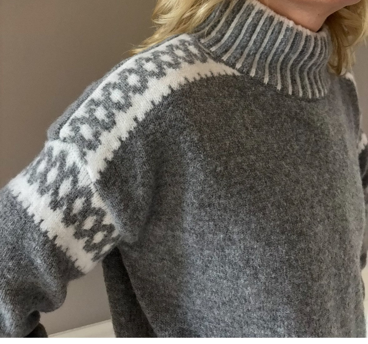 Gray Sweater With Cream Accents
