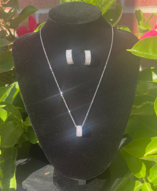 Rolled Design Necklace & Earrings Set